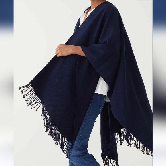 MerSea Navy Classic Travel Wrap Like New - Picture 2 of 9